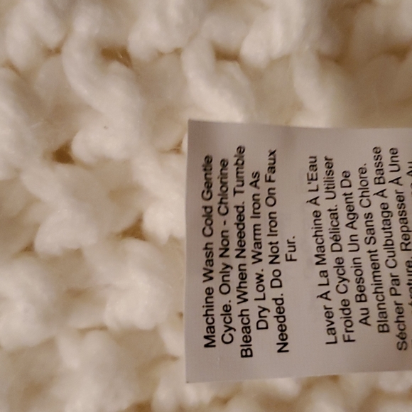 ❤️ POTTERY BARN Set of 2 Button Knit Fur Trim Pillow Covers ❤️ - Picture 10 of 15